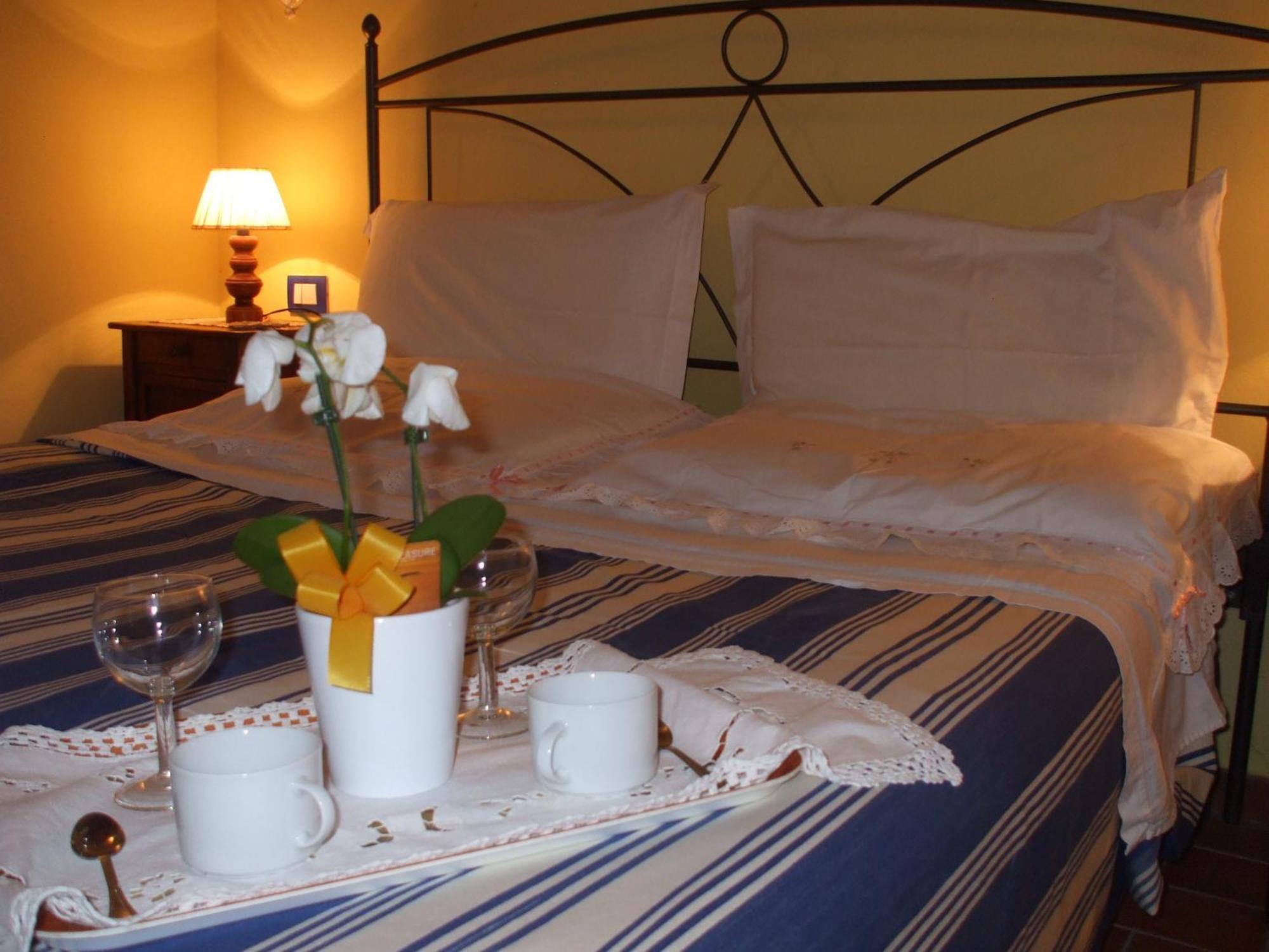 Agriturismo Le Docce Castelfiorentino Bagian luar foto