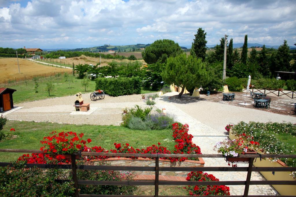 Agriturismo Le Docce Castelfiorentino Bagian luar foto