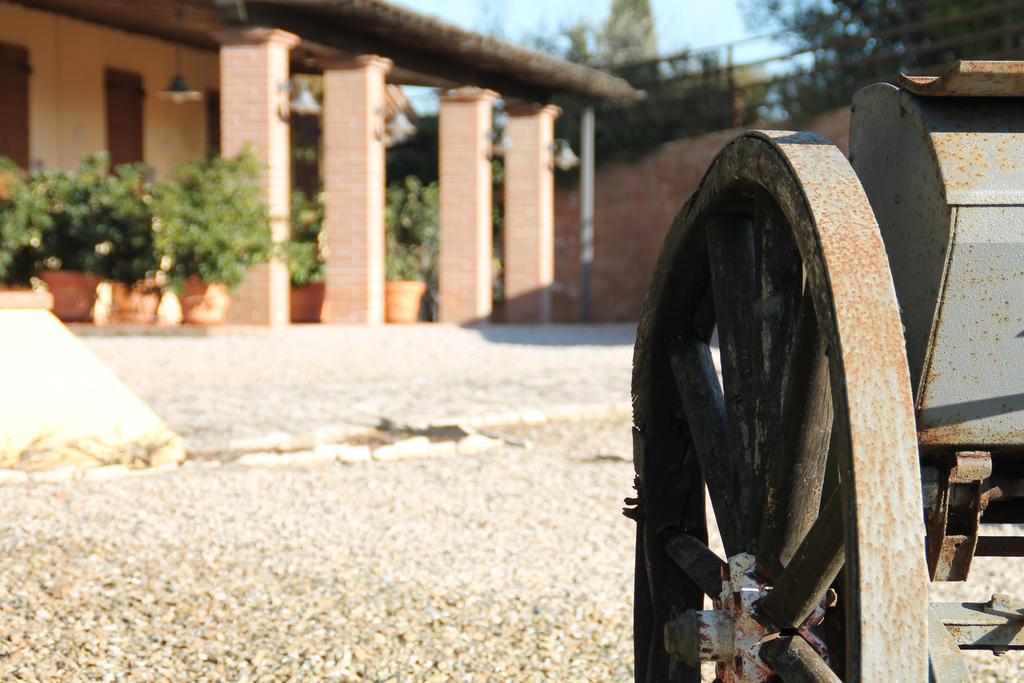 Agriturismo Le Docce Castelfiorentino Bagian luar foto
