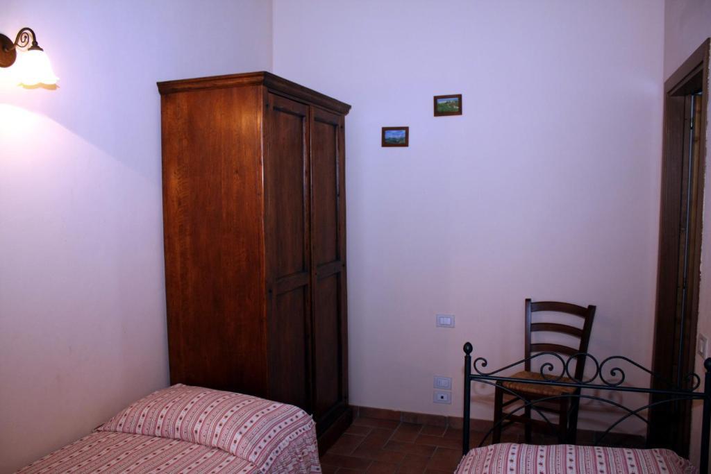 Agriturismo Le Docce Castelfiorentino Ruang foto